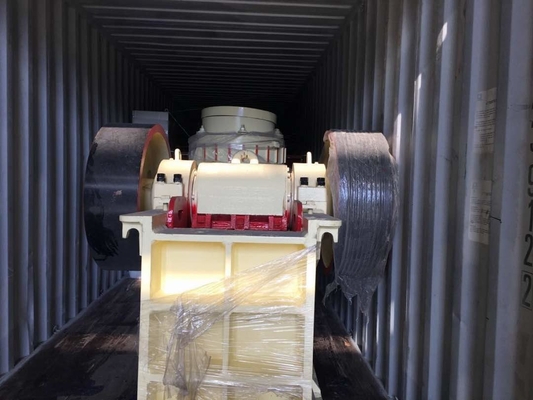 Minério de ferro do agregado da máquina de Mini Small Portable Jaw Crusher que esmaga o minério de metal
