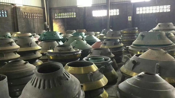 Placas do desgaste do triturador de maxila das peças sobresselentes PE600*900 do triturador de pedra de aço de liga
