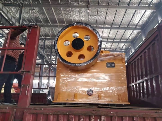 80 - Máquina concreta do triturador de minério do ferro da planta da máquina do triturador de maxila 180TPH