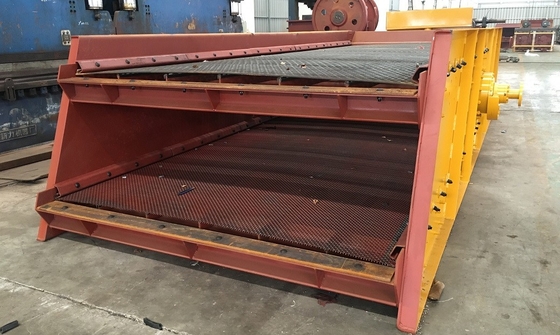 Máquina 22Kw 2YK2160 da tela de vibração da plataforma do dobro de 400 TPH com sistema de lavagem