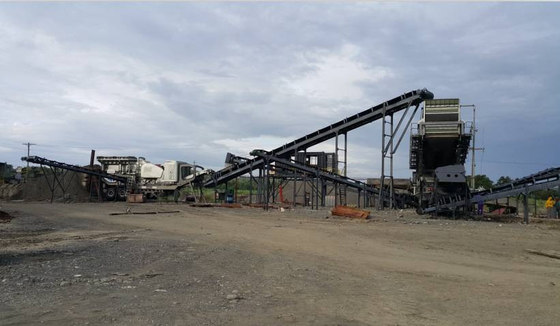 Carvão de PEW760 130.2Kw que esmaga e móbil portátil do triturador de maxila da planta de exame